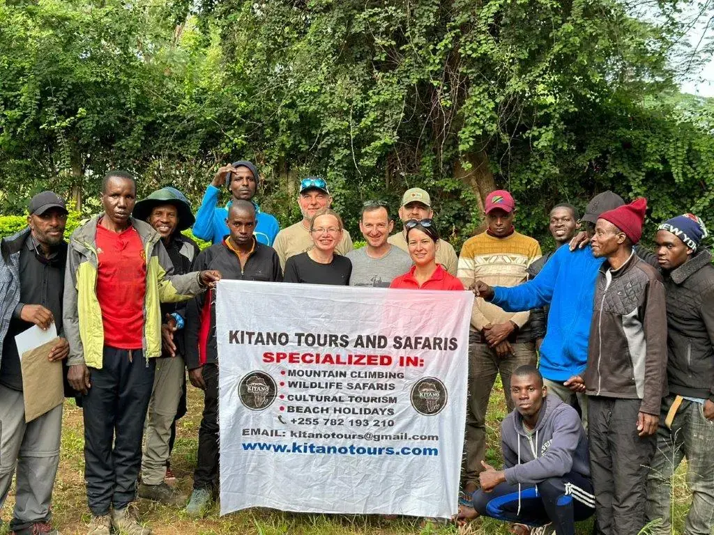 5 day marangu route joining groups